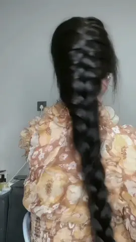 Tóc đen bóng mượt lắm luôn mấy bà nhờ có em xịt bưởi nhà Nana Haircare đó #nanahaircarebeauty #mocangroup #fyp 