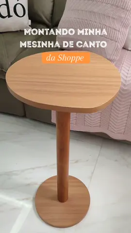 Apaixonada nessa mesinha de canto orgânica de madeira  . . #casa #decoracao #Home #detalhes #criatividade #viral #viralvideo #meuape #amodecorar #fyp #ideias #decoration #comprinhas #shoppe #viraltiktokvideo #donadecasa 