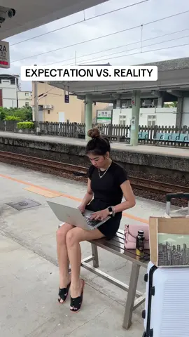 Expectation vs. Reality #expectationvreality #traveltiktok #travellife #worklife #fyp 