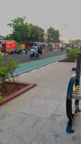 Sore di kebumen emang ga ada lawan😍🤩#kebumen#kebumenkeren#wisatakebumen#malioborokebumen 