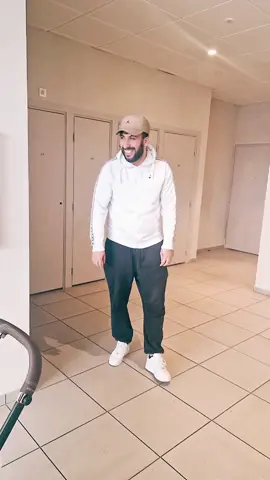 vous validez les nouveaux look ? 😂😭#melfouad #humour #xyzbca #xyzcba #couple #fyp #paratii #fypシ #fypage #couplegoals #parati 