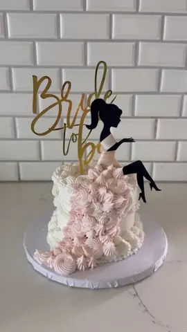 Will she like it? #cakesbymarian #cakedecorating #cakevideo #cakeart #caketok #cake #cakes #realisticcake #proposal #engaged #wedding #weddingcake #viralcake 