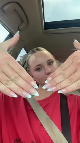 YAY NEW NAILS 💅🐍#nails #freshset #nailideas #snakeskinnails 