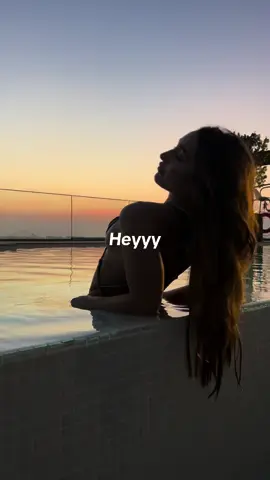 Una baddie che fa miao 🐱