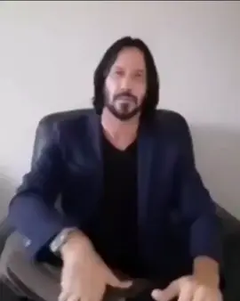 Универсальное поздравление, юзайте 😉 #f #fy #fyp #друзья #друг #др #поздравление #киануривз #мем 