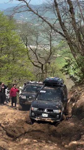 Tritón 🔥 Para aportes de video-fotos envianos al WhatsApp👉🏼(63611028) #todoterreno4x4 #4x4offroadvideos #mutsubishil200 #mutsubishitriton #videos4x4 #todoterreno4x4 #4x4offroad 