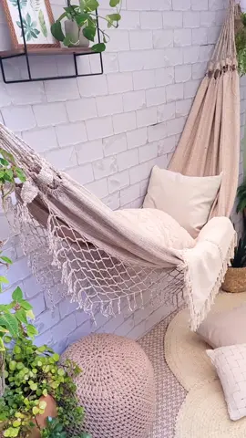 Para descansar, relaxar e decorar:  Redes de descanso  Confira todos os nossos modelos e cores http://www.entrefiosteares.com  Rede Tradicional $99 💳 pix, boleto e até 6x sem juros  📦 entregamos para todo Brasil  🛒 cupom promocional AQUECENDOACASA  ganhe 10% desconto  #entrefios #redededescanso #redededormir #rededebalanço #redespararelaxar #relax #casaejardim #casaarrumada #casaaconchego #casaeconforto #casadecora #homedecor #decoreseuestilo #casadecorada #homestyle #decoracaojardim #redes #homedecoration #feitocomcarinho #casarustica #trendingdecor #trending #tendenciasdecor #inspiracaodecor #inspiracion #tendecias 