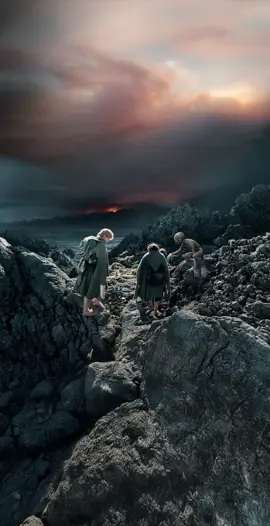 lord of the rings: the two towers shot vertically/vertical film. adobe photoshop/premiere, davinci resolve. #lordoftherings #lotr #ringsofpower #lotrtok #tolkien #thehobbit 