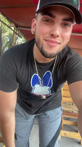 Con veguenza 🤣 #elchicodela🎒 #elchicodelamochila #elchicodelamochila🎒 #caloron #trabajo #fyp #parati 