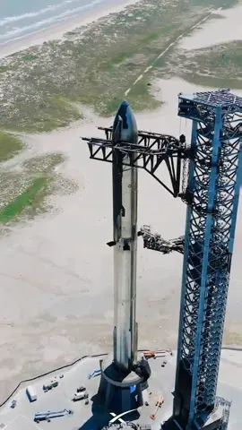 Fully stacked Starship waiting for Flight 4 #spacex #elonmusk #rocket #starship #starbase 