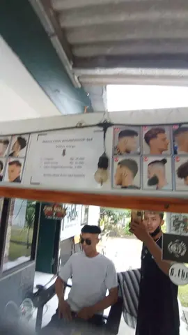 Kedatangan pelanggan setia mas cuplis mau ganti model lagi 🤣🤣🤣#fyppppppppppppppppppppppp  #fyp  #barbershop  #potongrambut  #fypシ゚viral 