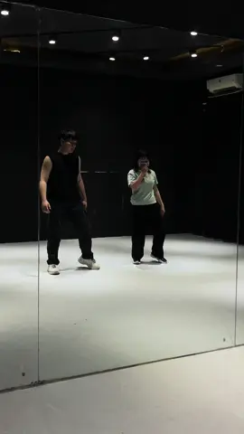 Hôm đó bạn toi bị bệnh nên cổ hơi đuối, nhưng mà hong sao, chúng toi đã cố hết sức ròi =)))) #tiktok #fyp #superseventeen #kpop #dancecover 