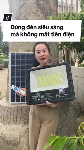 Dùng đèn siêu sáng mà không mất tiền điện #tpsolar #tpsolarvietnam #dennangluongmattroi #dennangluongmattroigiatot #dennangluongmattroichinhhang #tampinnangluongmattroi #quatnangluongmattroi 