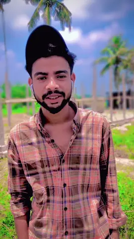 মনের জায়গাই যদি টাকা থাকতো#bdsadstatus😭😭 #শেষ_পর্যন্ত_দেখুন_ভিডিওটা #bdtiktok #lxsumon182 #fouryoupage #myvoice @TikTok Bangladesh 