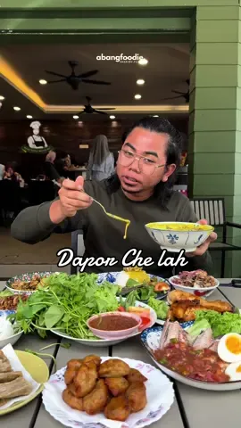 Singgah makan tengahari kalini dekat @Dapor Che Lah shah alam, Masakan kampung dekat sini memang meriah. Paling suka pinggan dia tu warna warni. #abangfoodie #MakanLokal #kongsibersama #makanmakan #shahalam 