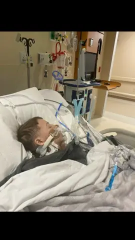 #greenscreen #Dios  #hizo  #el  #milagro  #4  #dias  #coma  #entubado  #desperto  #mi  #hijo  #junior#hospital  #testimonio 