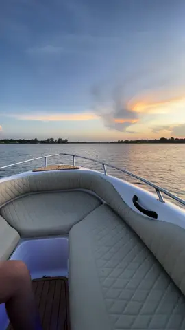 🫥 - - - - - -#lancha #viral #foryou #outerbanks 