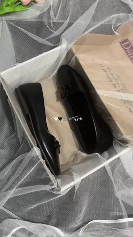 #sepatu #flatshoes #xyzbca #fyp 