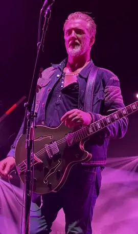 he’s disgusting #joshhomme #joshuahomme #joshhommeedit #queensofthestoneage #qotsa #qotsaedit #heavymetallover #dilfsarelife #fyp #abcxyz 