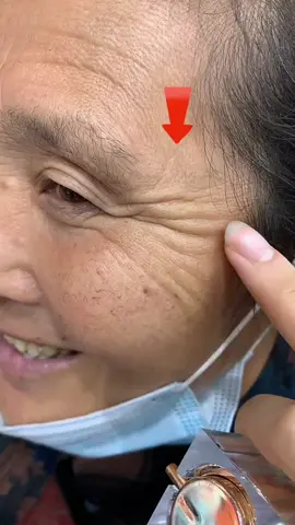 Remove wrinkles and lift your skin🧏‍♀️ Try this anti-aging serum #antiaging #wrinkles #serum#skincare #faceserum #lifetips #malaysia 