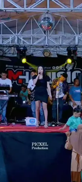 pepeleng @dinannesia  #mhmusic #picxelproduction #dangdut #dangdutkoplo #pepeleng #ojing #infoojing #infoorkespati #infoorkesjepara #infoorkeskudus #infoorkesdemak #infoorkesrembang #infoorkes #ojingjepara #ojingpati #foryou #foryoupage #foryoupageofficiall #foryoupage❤️❤️ #foryour #foryoupagе #fyp #fypシ゚viral #fypage #fypp #fypdong #fypgakni  #capcut #capcutvelocity #capcut_edit #beranda #berandatiktok #berandafyp #beritaditiktok 
