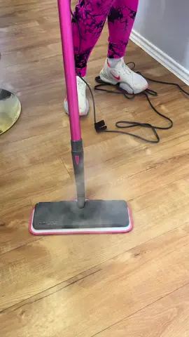 Steamer and mop!! #mop #vapor #CleanTok #Home #musthave #supplies #shinnie #viral #limpieza #parati #fypシ゚viral #nolopuedocreer 