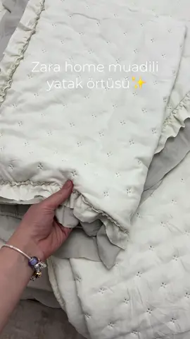 Zara home muadili yatak örtüsünün stokları aylardır yoktu şuan stoklar mevcut ,bende ki taş rengi çok sevdim 😍 ütü istemiyor ve yumuşacık kumaşı var. Linki önce hikayeme sonra öne çıkanlarda reels link kısmına ekliyorum 🤍 #trendyolgang  Marka gözüktüğü için reklam #çeyiz #keşfetteyiz #çeyizlistesi #yatakörtüsü #zara #muadil #çeyizhazırlıkları