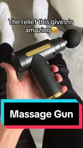I take this everywhere with me🤩 #massagegun #massage #sportsmassage #massagetherapy 