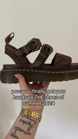 obsessed is an understatement. #docmartens #shoecheck #summershoes #sandals #docmartensfits #SummerFashion #summerfits #shoestyle #shoecollection #styletips #fashiontiktok #fypage #fypシ゚viral #foryou 