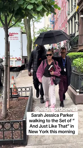 Beautiful Sarah Jessica Parker walking to the Set of “ And Just Like That” holding a book that reads Entitlement in New York City this morning (🎥) @elderordonez1  . . . #sarahjessicaparker #carriebradshaw #fyp #sexandthecity #satc #cynthianixon #charlotteyork #smile #happy #sjp #s #kristindavis #kimcattrall #newyork #nyc #newyork #shoes #fashion  #cool #chrisnoth 