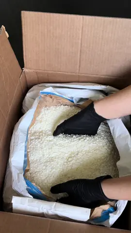 Let's Refill🩵🦋 #mladymercury #themedcandles #candlemaker #disney #asmr #refill 