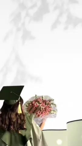 وتخرجت آخر عناقيد البنات 🎓🎓