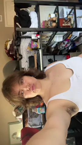 Been hanging around @Jos.ly.n too much and i still gotta clean my room🫠 #ettajames #sundaykindoflove #transitionidea #transitionsounds #grwm #wolfcuthair #armpithair #girlswitharmpithair #idontshavemylegseither #ewyoushouldshave #iloveyou #fyp #viral 