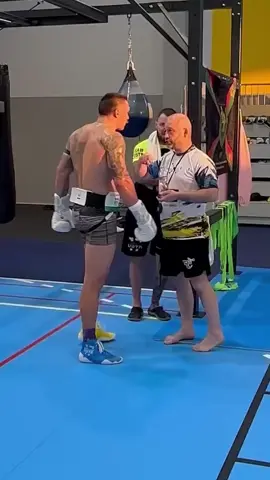 @Oleksandr Ysuk trains with ‘Tataki’ before the biggest heavyweight boxing match in recent history. Who do you think becomes undisputed HW champion of the world ? 🇺🇦🇬🇧🥊 #argymusic #argy #tataki #melodictechno #melodictechnolovers #techno #technomusic #technotiktok #fy #viral #fypage #fyp #foryoupage #viraltiktok #viralvideo #foryou #oleksandrusyk 