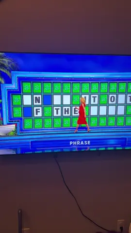 Bro 😂🤣 #wheeloffortune #forgotaword 