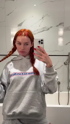 fake red heads wya? 