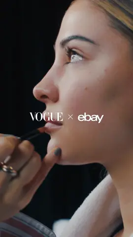 Exploring my 90s era with @Vogue wearing head to toe pre loved pieces found on @ebay ❤️ #ebayeras #ebaypartner 