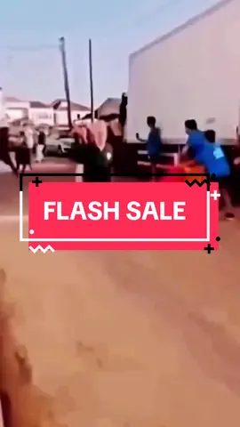 DI SERUDUK BANTENG LANGSUNG FLASH SALE JOIN LIVE SEKARANG!! #onlinesaya #tiktokshop #tasselempangwanita #taswanita #diserudukbanteng #topipantai 