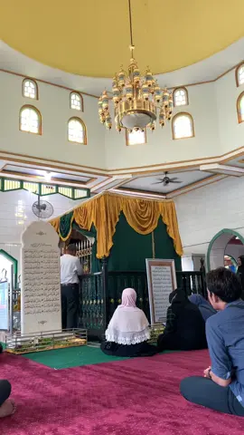 ‎ لم يتغير شيء ، إن الطريقة التي أرى بها العالم ليست ممتعة كما كانت من قبل “tidak ada yang berubah, hanya saja caraku memandang dunia sudah  tidak seasik dulu lagi”  #jumatberkah #ziarahwali #arabicsong #bismillahfyp #fyp #fypシ゚ #fyppppppppppppppppppppppp 