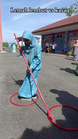 Dah macam dah hang lompat lagutu jaaa #HariGuru #sukaneka #SePARU #teachersyah #gohwork 