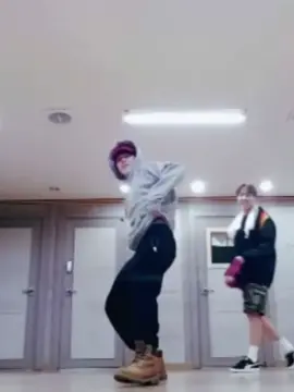 look at jimin jumping on the latest trends 🤫 #jimin #bts #bts_official_bighit #kpop #fyp #parkjimin 