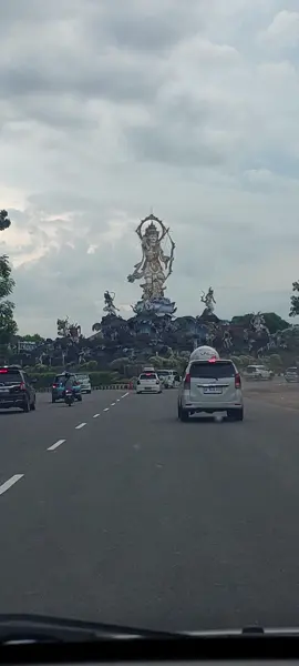 Indahnya Arsitektur #bali #patung Krisna