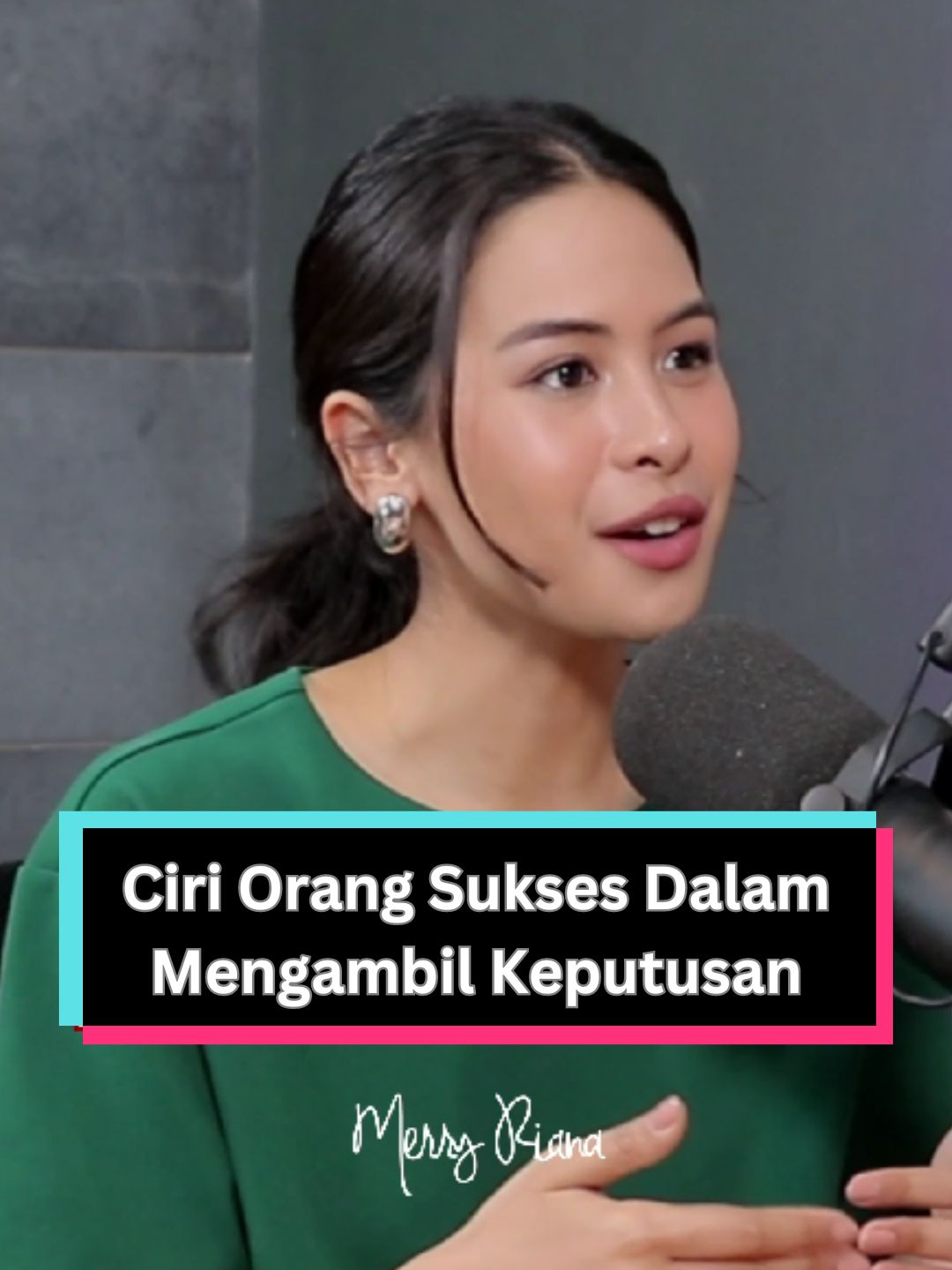 Salah satu ciri orang sukses adalah mereka yang bisa mengambil keputusan yang tidak hanya sekedar baik, tapi juga benar (by @maudyayunda) #merryriana #maudyayunda #quotes