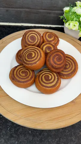 Pinwheel Bread Recipe 🥰👌 Refer to the ingredients together with their respective measurements on your screen #mohonoskitchen😘 #mohonoskitchen #fyp #foodtiktok #goviral #malabatiktoker #nairobitiktokers🇰🇪 #kenyantiktok🇰🇪❤️❤️❤️ #pinwheelbread 