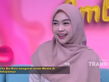 sudah terlalu banyak luka yang dipendam, wanita yang kuat, ternyata senyumannya, bahagianya yang lalu hanya sebatas camera.. apapun itu jalannya semoga yang terbaik, membahagiakan diri sendiri diutamakan.. lopyuu Bu @Ria Ricis💕😘 #riaricis #pagipagiambyarttv #transtvofficial #moana #riariciscerai #fyp 