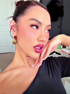 can we agree that brunette suits ambi 😭🤭 #TWISTEDSERIES #twistedseriesanahuang #twistedlove #twistedlovebook #avachen #avachenedit #anahuang #anahuangauthor #book #BookTok #BookRecommendations #fyp #edits #avachenvs