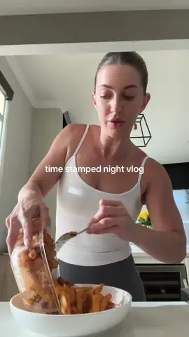 it’s starting to feel real!!!! 👰🏼‍♀️ spend the night with me before leaving for NYC to try on wedding dresses #nightroutine #Vlog #minivlog #vlogging #vlogtiktok 