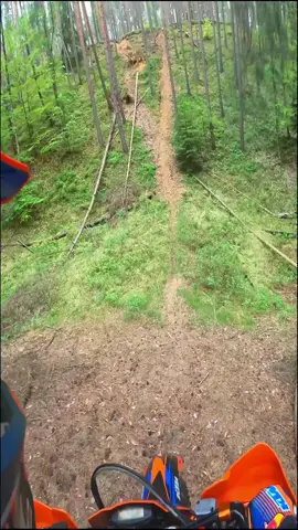 #fakesituation #fakesituation⚠️ #dc #fyp #tiktok #enduro #endurobike #husqvarna #ktm #race #viral #tiktok #exc #moto #motocross #motorcycle 