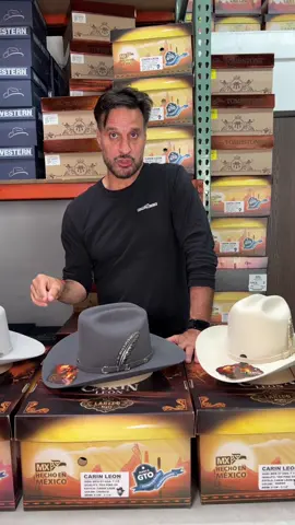 Texanas Estilo Carin Leon disponible en colores  -Hueso  -Gris  -y Oxford Grey (Charcoal)  $249.99 Envio Gratis a todo Estados Unidos  (El proceso para el envío de estas texanas es de 2 semanas)