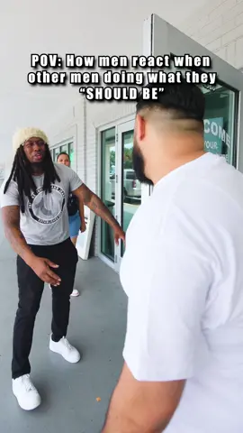 What you don’t do another man will 🤷🏻‍♀️😂 @Tampa Furniture “NEMO” 🐠#gentlemen #Relationship #friendly #marriedlife #public